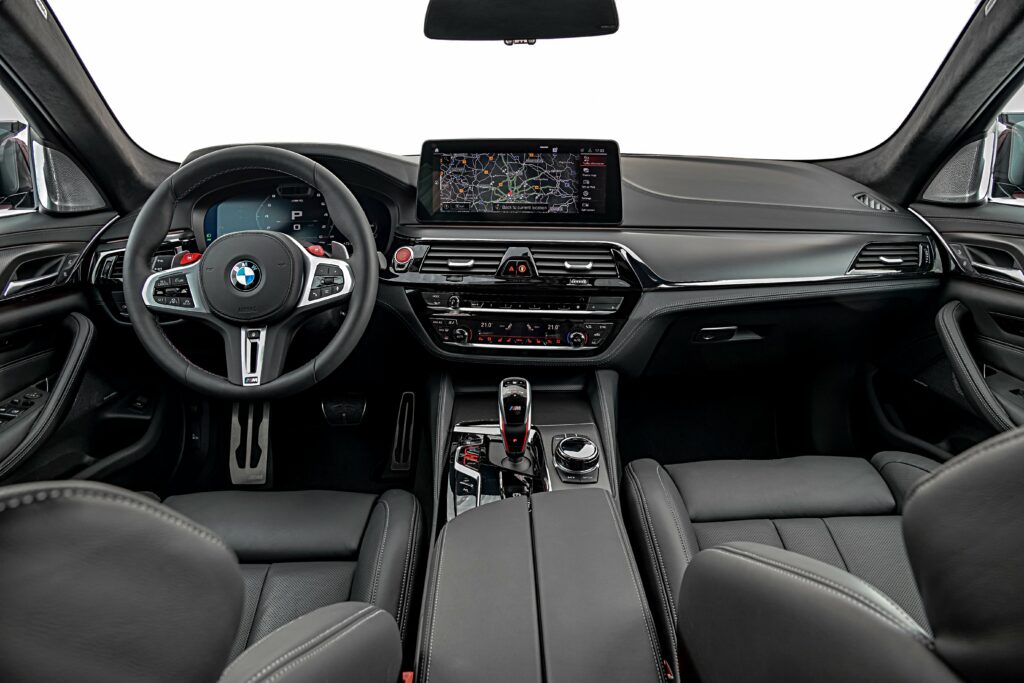 Vue intérieur de la BMW M5
