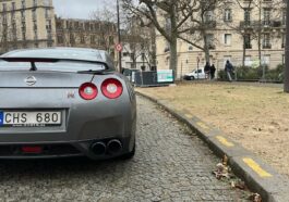 Nissan GTR vue 3/4 arrière