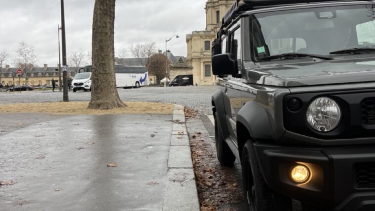 Suzuki Jimny avant gauche