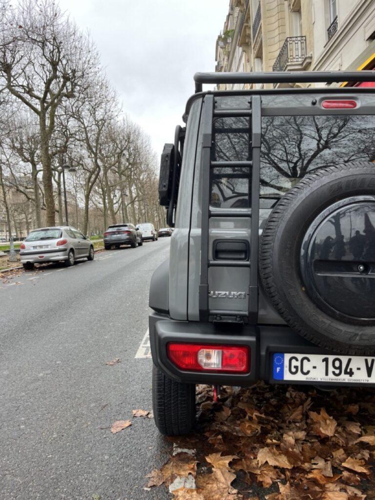 Suzuki Jimny arrière gauche