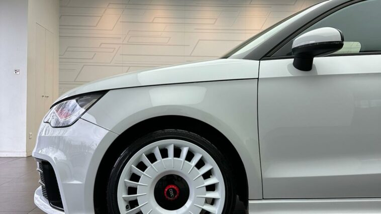 Audi A1 Quattro vue roue avant gauche