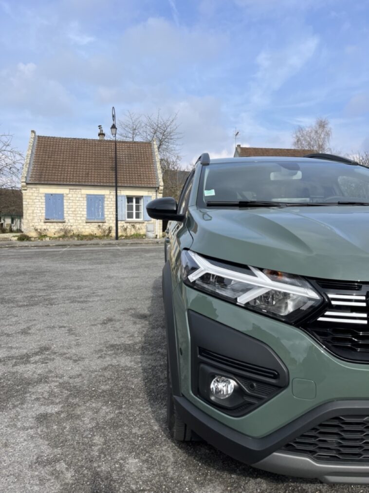 Dacia Jogger Eco-G100 Extreme vue 3/4 avant