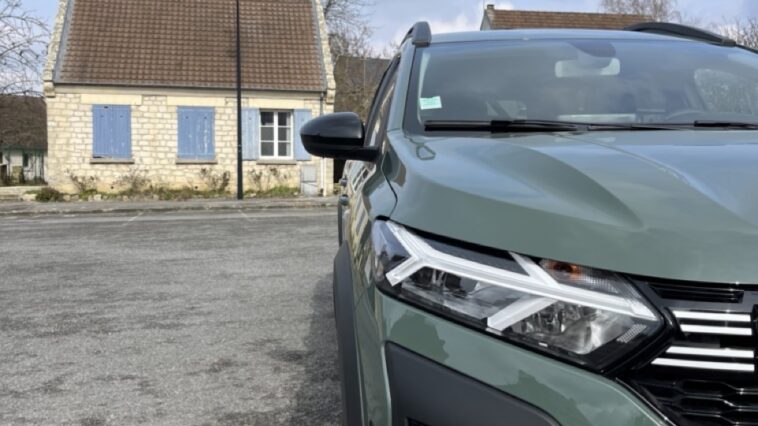 Dacia Jogger Eco-G100 Extreme vue 3/4 avant